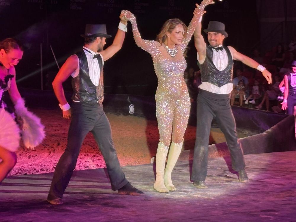 Musical Equestre in Broadway 6