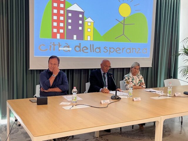 da sx Franco Masello, Gen. Stefano Lupi AD IRP, Ass. Manuela Lanzarin_IRP_25_08_025