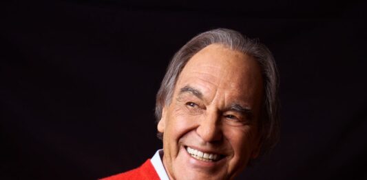 Oliver Stone arriva a Ferrara: al Teatro Comunale l’incontro con il regista premio Oscar